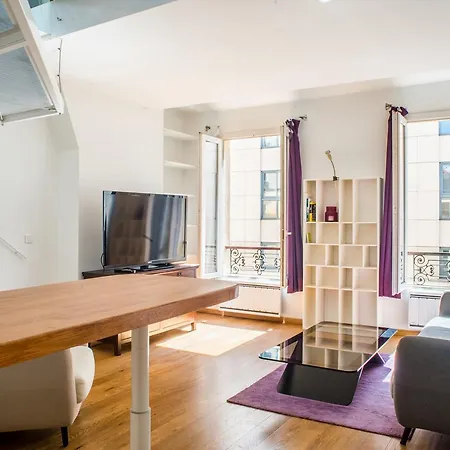 Bright And Airy Mezzanine In